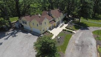 HideAway Country Inn - Pub