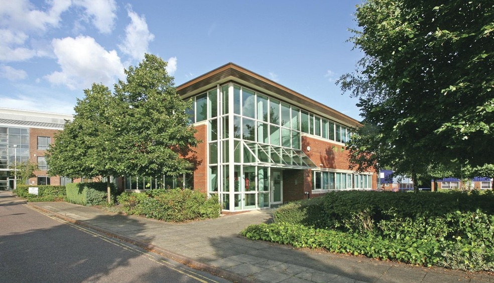 Fleet Rd, Fleet for sale - Primary Photo - Image 1 of 1