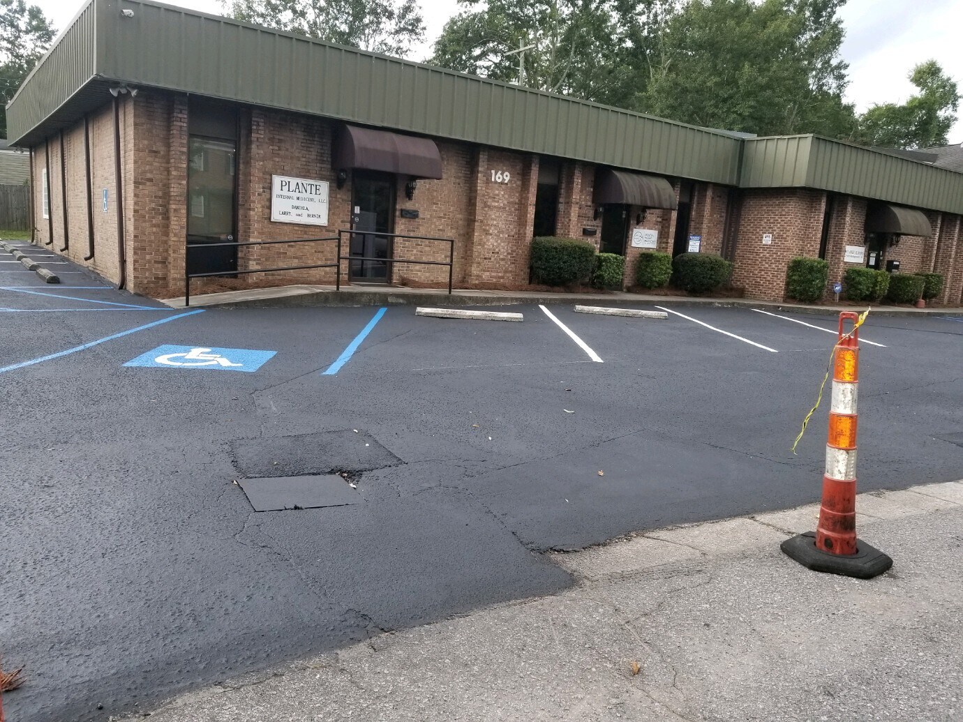 169 Medical Cir, West Columbia, SC for sale Building Photo- Image 1 of 1