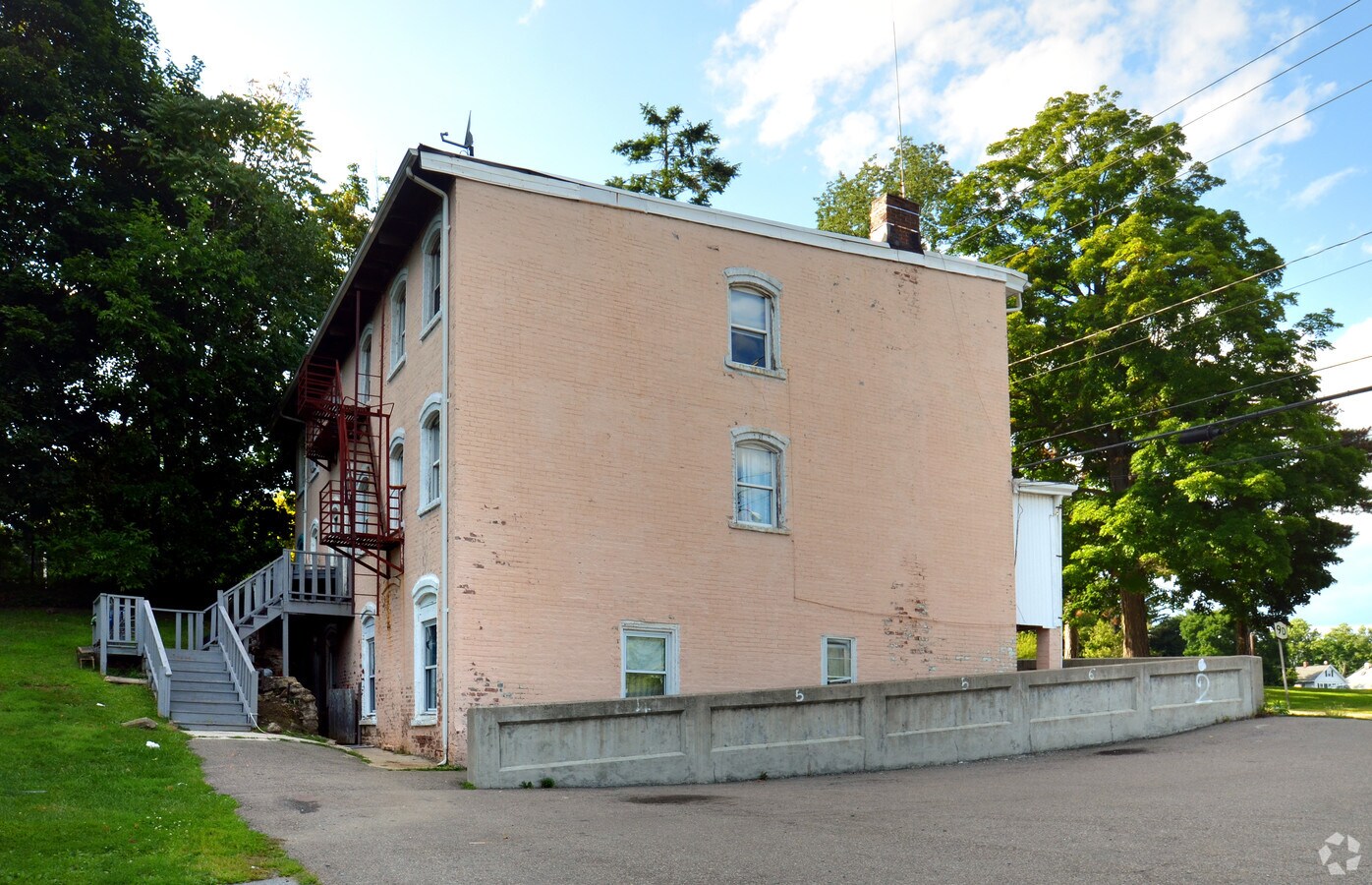 895 Wolcott Ave, Beacon, NY 12508 Property Record