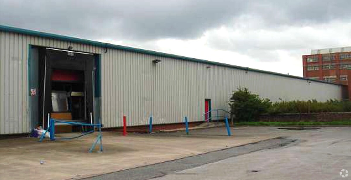 Denby Dale Rd, Wakefield, WYK WF2 7AZ Office for Lease