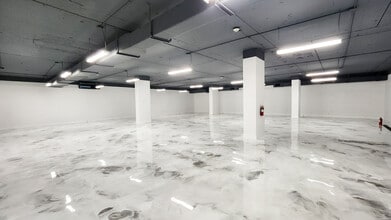 42 NW 27th Ave, Miami, FL for lease Interior Photo- Image 2 of 5