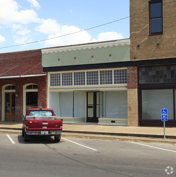 117 Central Ave, Elgin, TX for lease - Primary Photo - Image 1 of 2