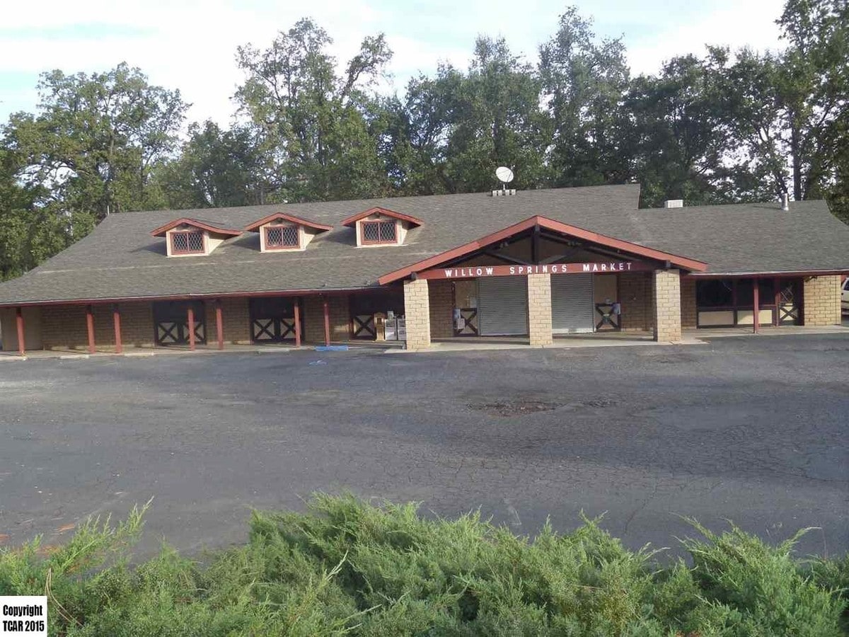 20508 Willow Springs Dr, Soulsbyville, CA 95372