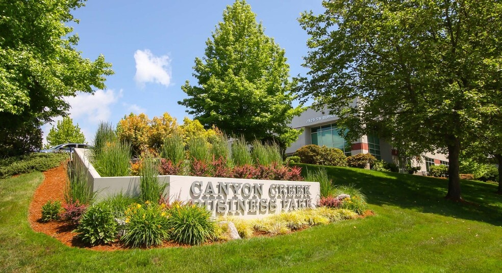25999 SW Canyon Creek Rd, Wilsonville, OR for lease - Building Photo - Image 3 of 11