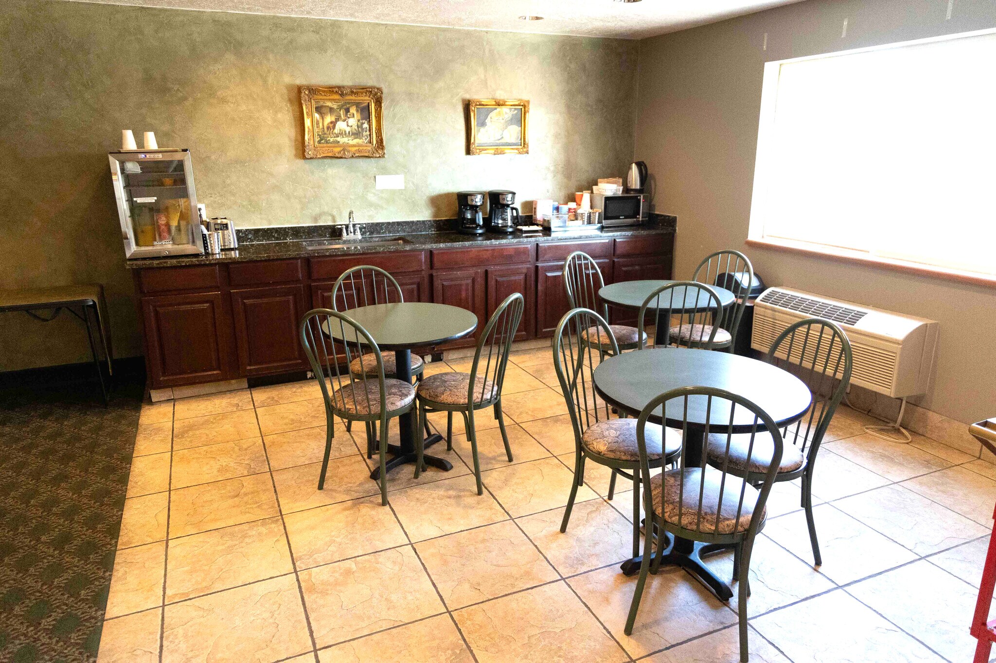 230 W 400 N, Scipio, UT 84656 Scipio Hotel