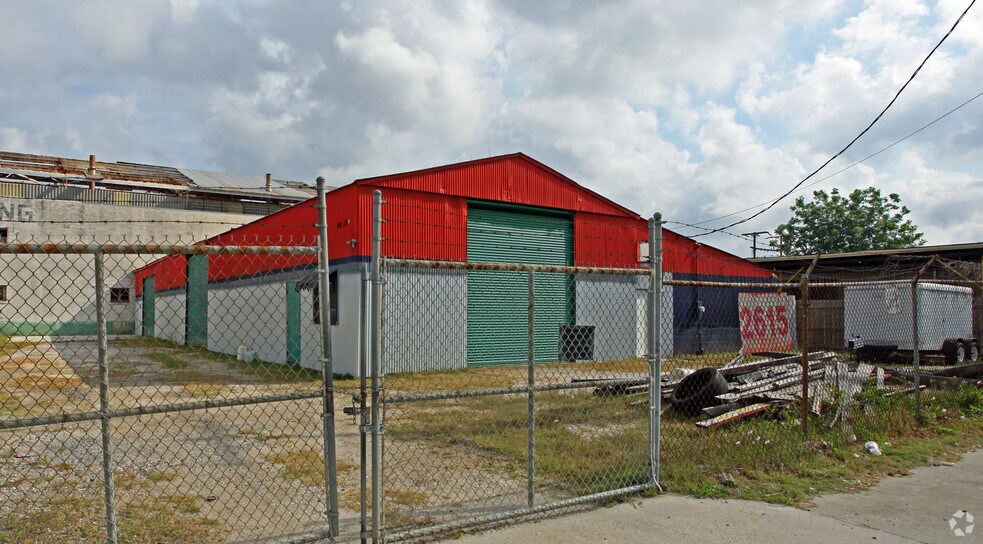 2615 Westbank Expy, Harvey, LA 70058