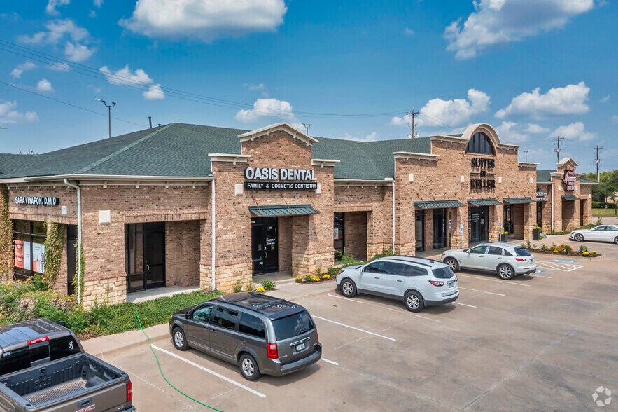 1211 S Main St, Keller, TX 76248
