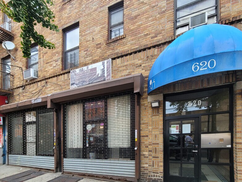 620 Manida St, Bronx, NY 10474