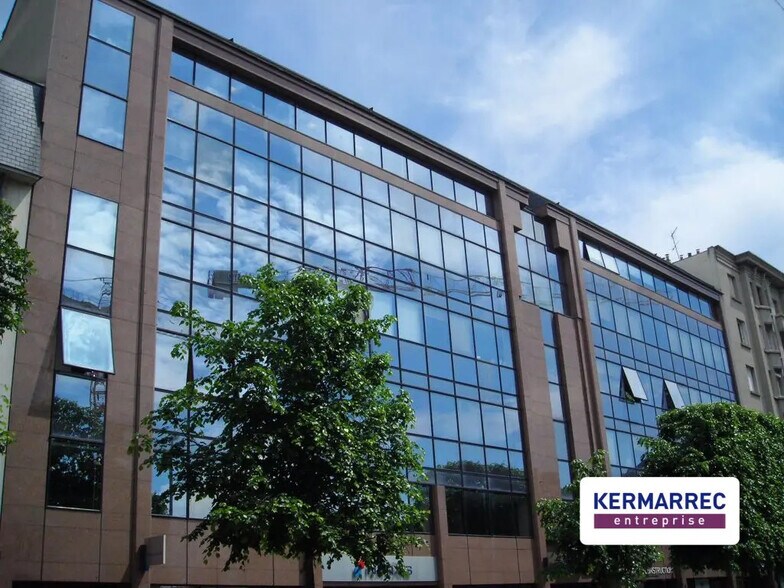 Office in Rennes for lease - Building Photo - Image 1 of 4