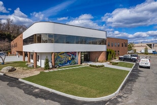 26 Harbor Park Dr, Port Washington NY - Data Center