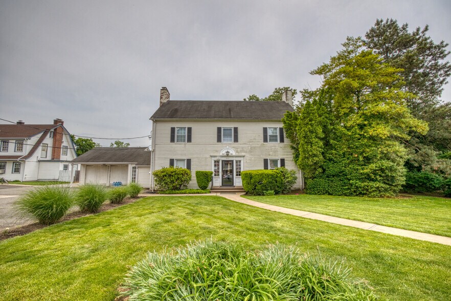 600 Front St, Hempstead, NY for sale - Primary Photo - Image 1 of 1