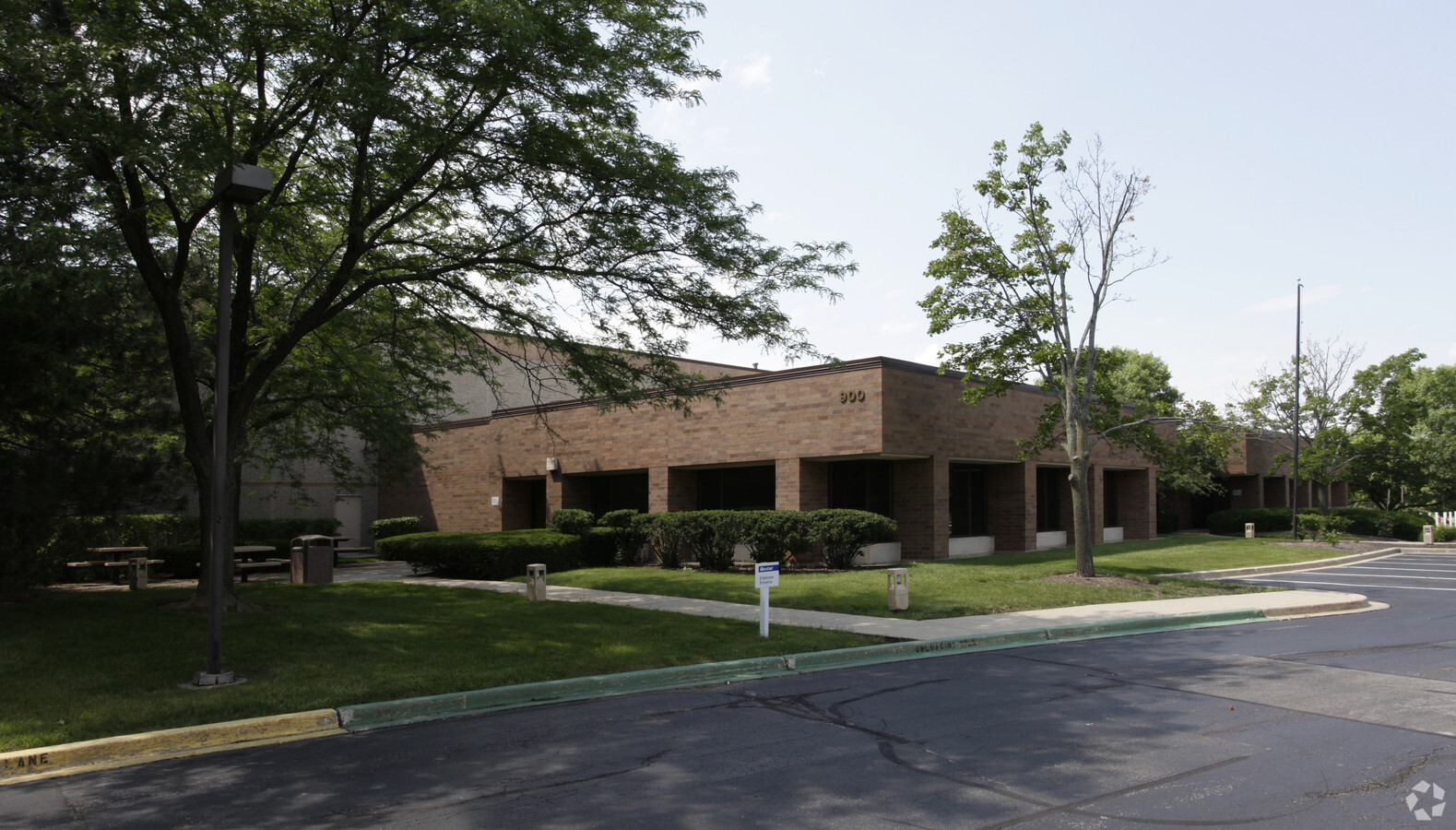 900 Corporate Grove Dr, Buffalo Grove, IL 60089 - Industrial for Sale ...