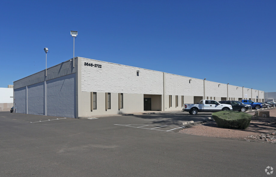 3646-3722 E Chipman Rd, Phoenix, AZ for lease - Primary Photo - Image 1 of 15