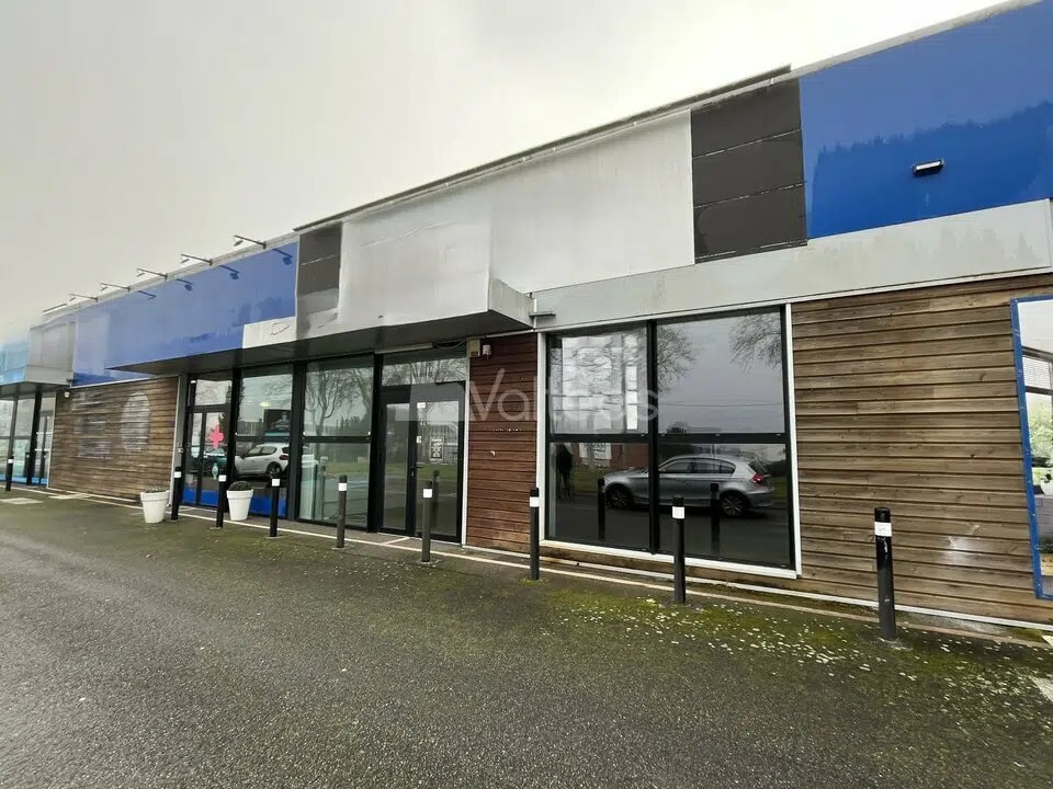 Retail in Balma for lease Building Photo- Image 1 of 7