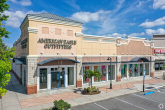 303-881 N Alafaya Trl, Orlando, FL for lease Building Photo- Image 1 of 1