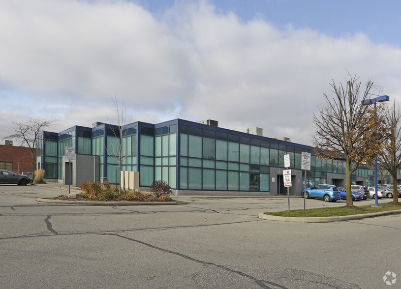 145 Traders Blvd E, Mississauga, ON for sale - Building Photo - Image 3 of 8