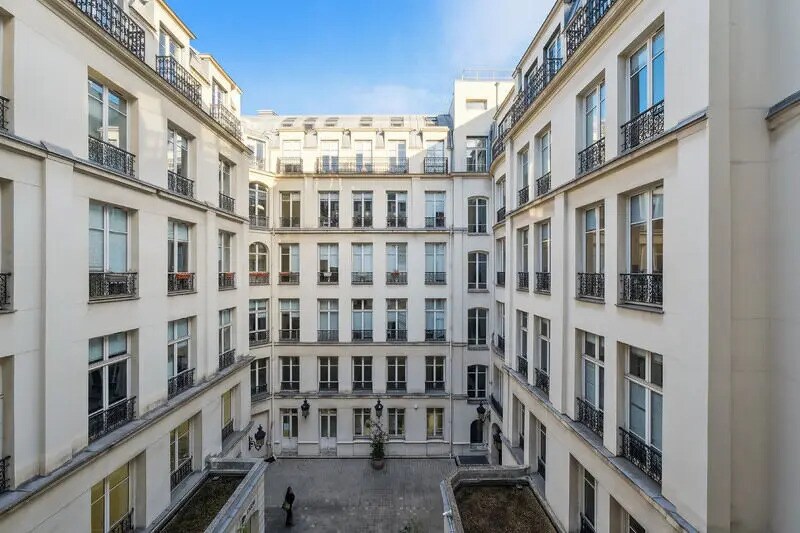 5 Rue Saint-Georges, Paris for lease Building Photo- Image 1 of 21