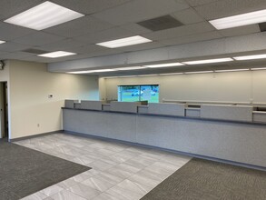 2772 Ridge Rd, Painesville, OH for lease Lobby- Image 1 of 4