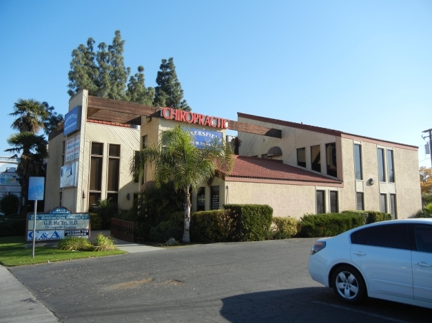 4545 Stockdale Hwy, Bakersfield, CA for sale - Building Photo - Image 1 of 1