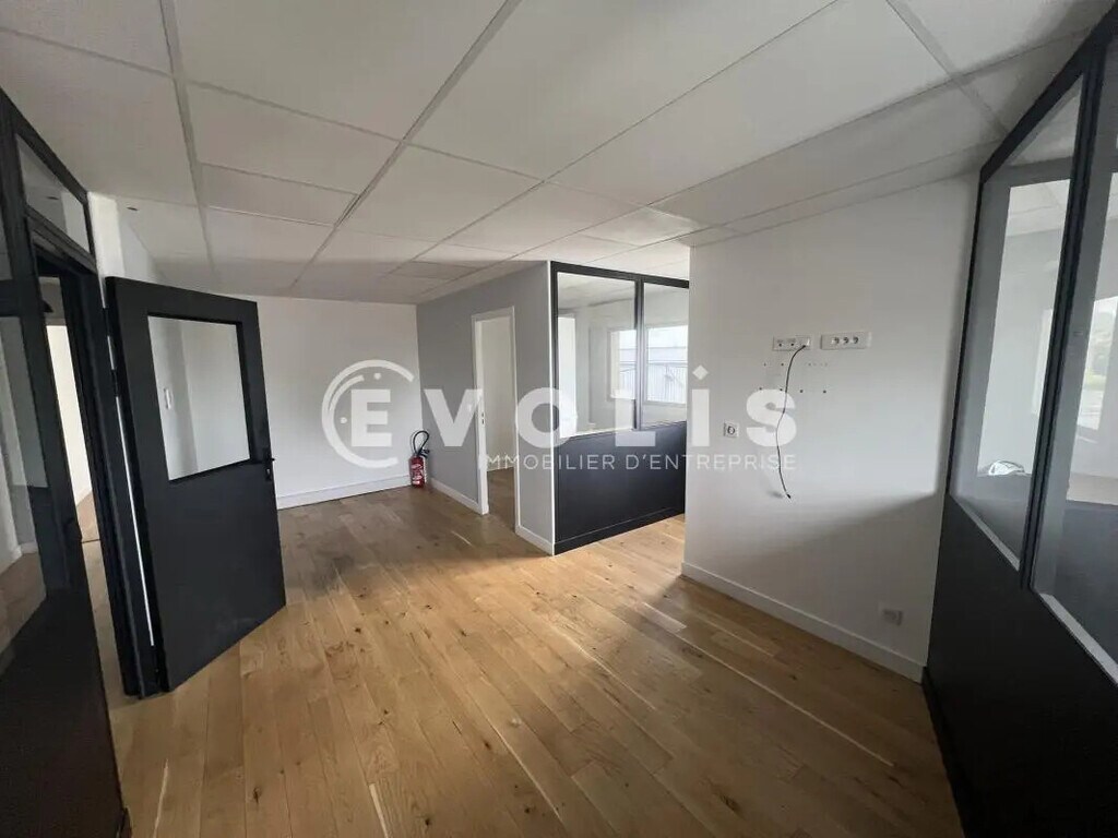 Vente Local d'activités 22 m² à 210 m² - Photo 1
