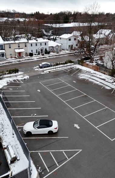 160 King St W, Hamilton, ON for sale - Building Photo - Image 3 of 6