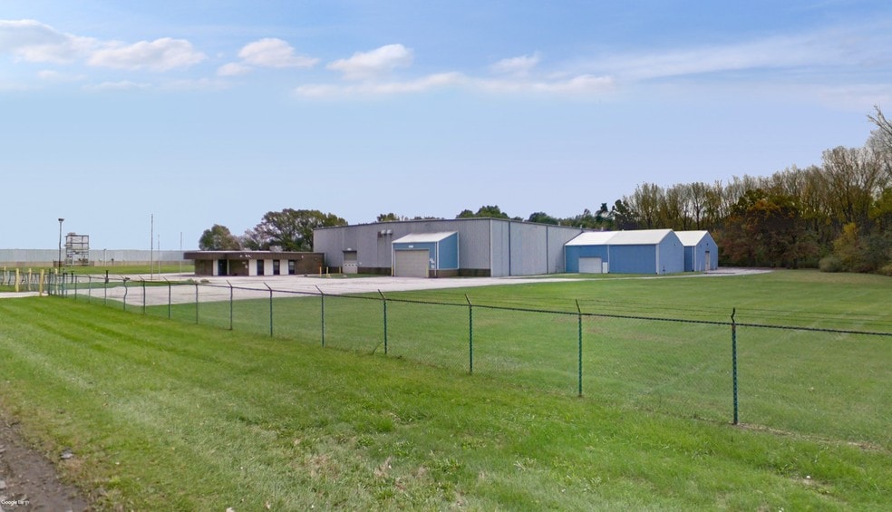 1045 E Main St, Griffith, IN 46319