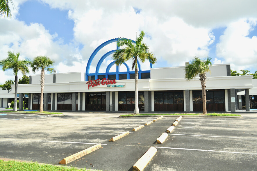 2901 W Oakland Park Blvd, Oakland Park, FL for lease - Building Photo - Image 2 of 14