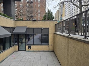 187-203 Third Ave, New York, NY for lease Building Photo- Image 2 of 17