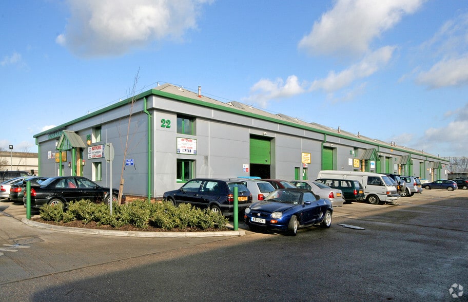 Pindar Rd, Hoddesdon for sale - Primary Photo - Image 1 of 1