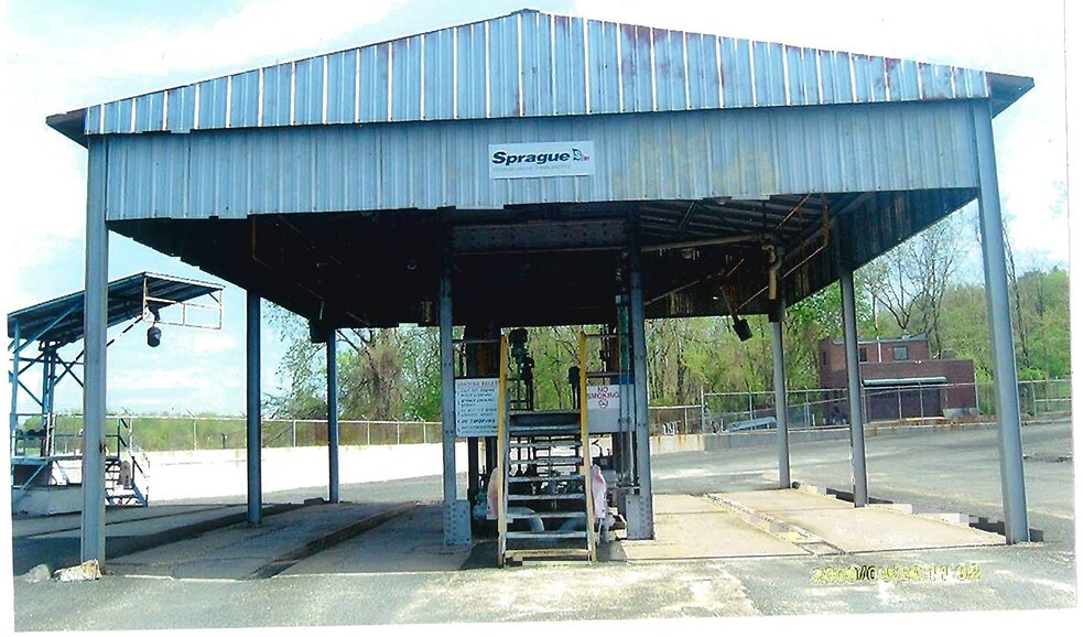 248 Brownstone Ave, Portland, CT for sale - Primary Photo - Image 1 of 1