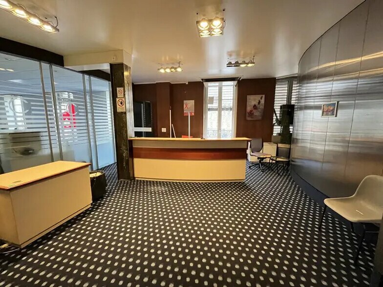 42 Rue De La République, Lyon for lease - Interior Photo - Image 3 of 12