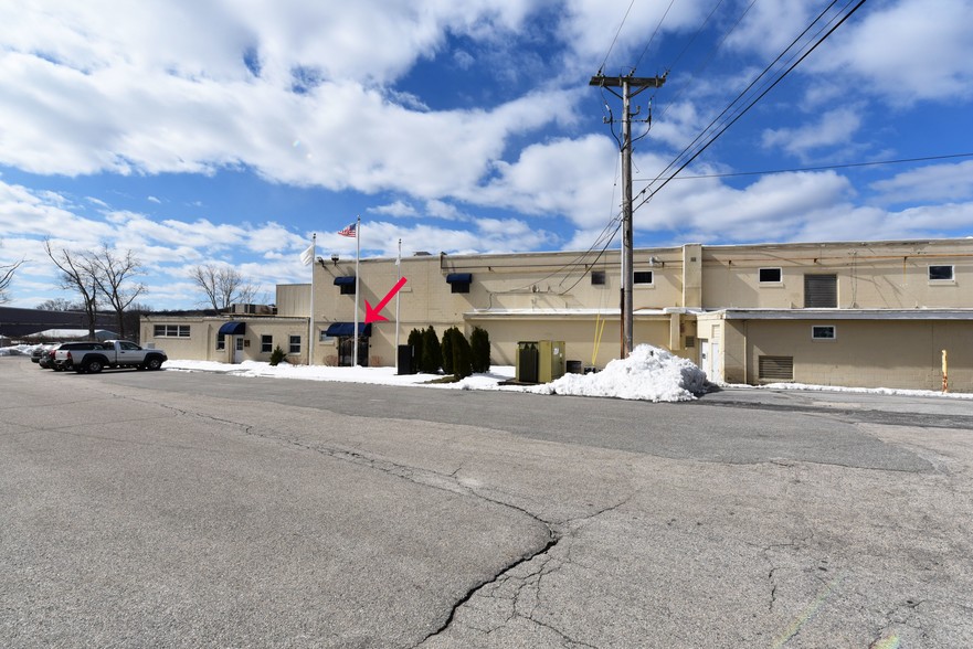 1226 Mendon Rd, Cumberland, RI for lease - Building Photo - Image 2 of 9