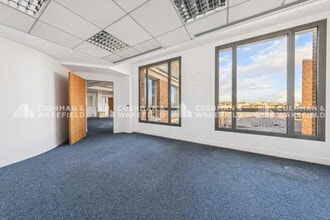37 Rue De Liège, Paris for lease Interior Photo- Image 1 of 6