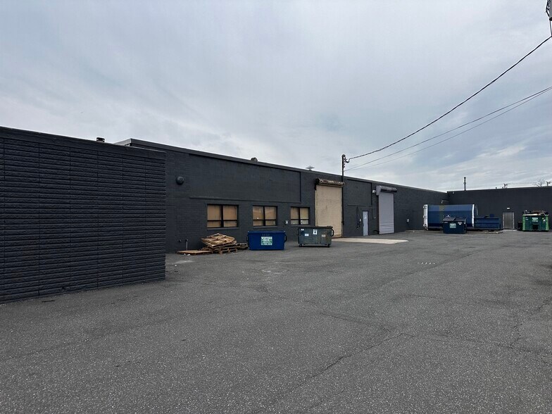 160 Marine St, Farmingdale, NY for lease - Building Photo - Image 3 of 3