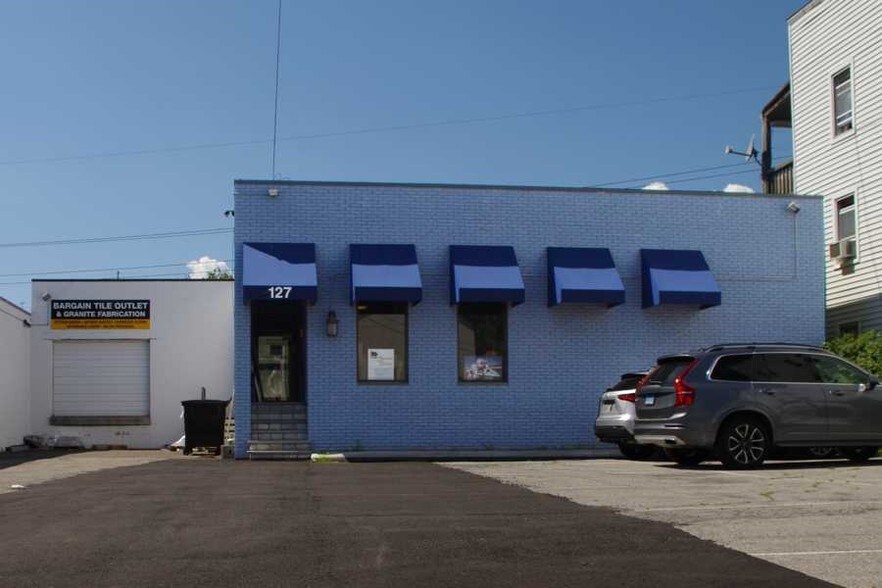 127 Myrtle Ave, Stamford, CT 06902