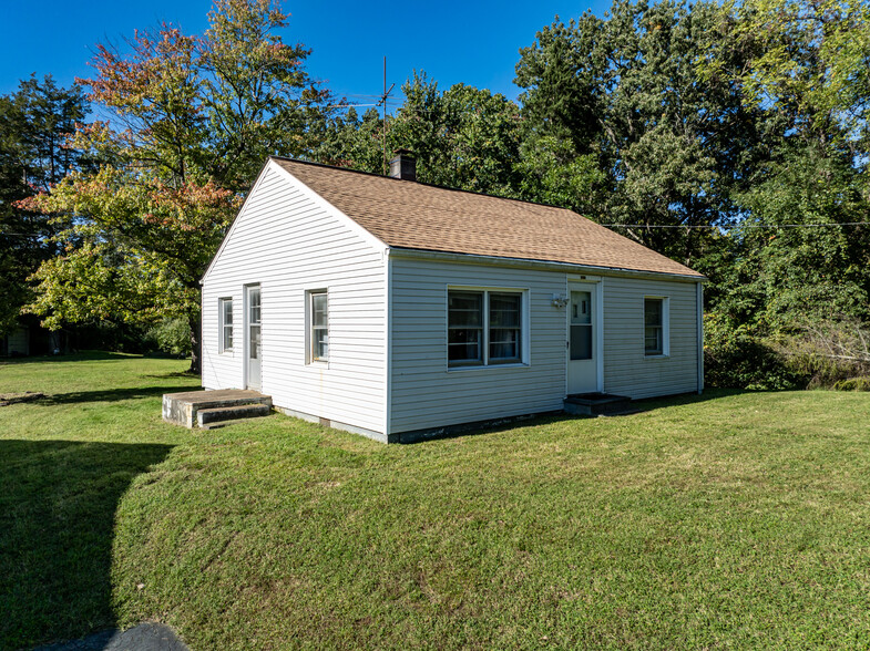 1704 Old Brook Rd, Charlottesville, VA for sale - Building Photo - Image 3 of 54