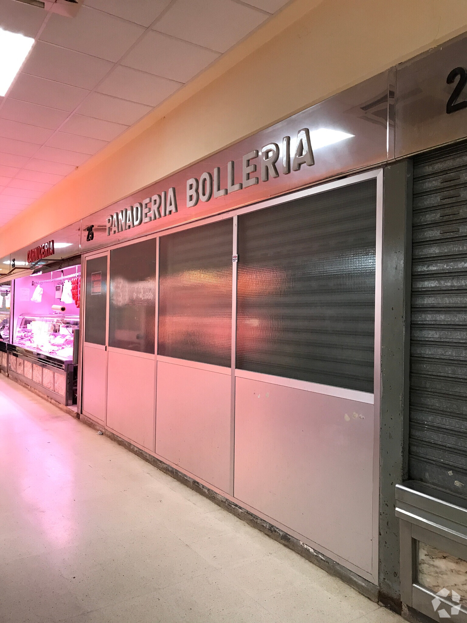 Paseo del Val, 16, Alcalá de Henares, Madrid for lease Interior Photo- Image 1 of 5