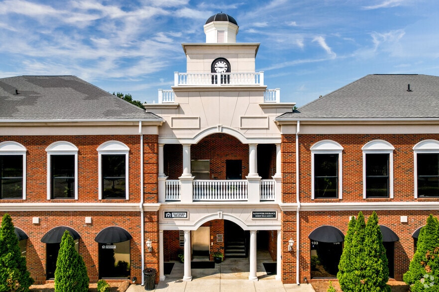 11535 Carmel Commons Blvd, Charlotte, NC for lease - Building Photo - Image 2 of 4