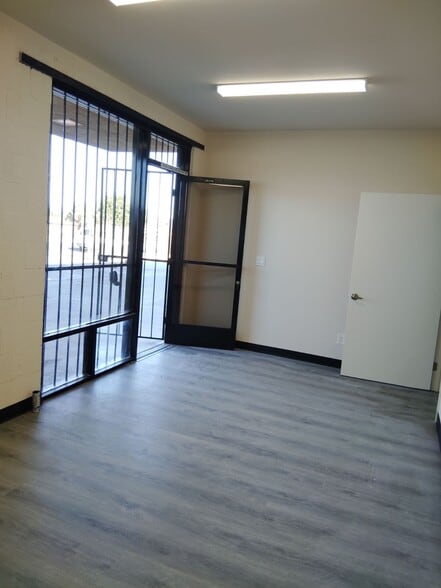 16187 Yucca St, Hesperia, CA for sale - Building Photo - Image 2 of 21