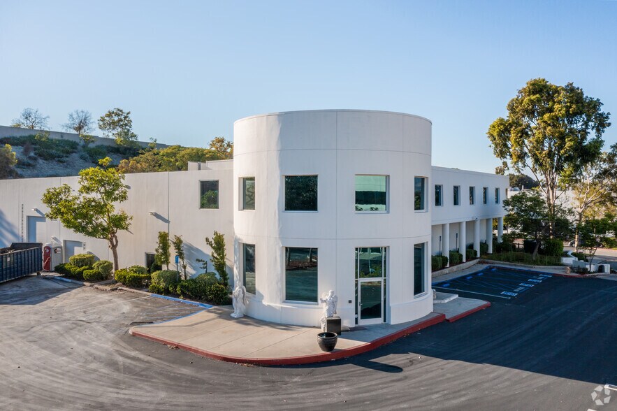 41 Columbia, Aliso Viejo, CA for sale - Primary Photo - Image 1 of 1