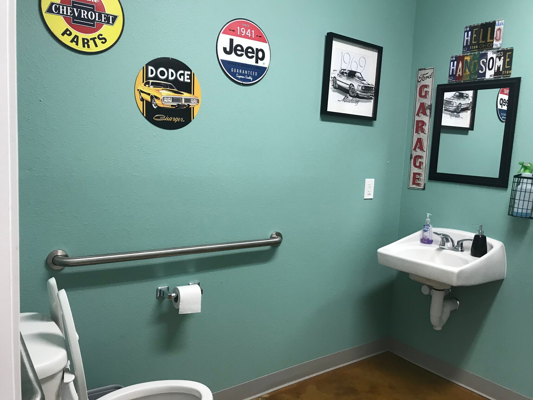 10445 Eastex Freeway, Beaumont, TX 77708 The Silos