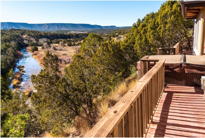 282 Co Rd B43B, Ilfeld, NM for sale - Building Photo - Image 1 of 1