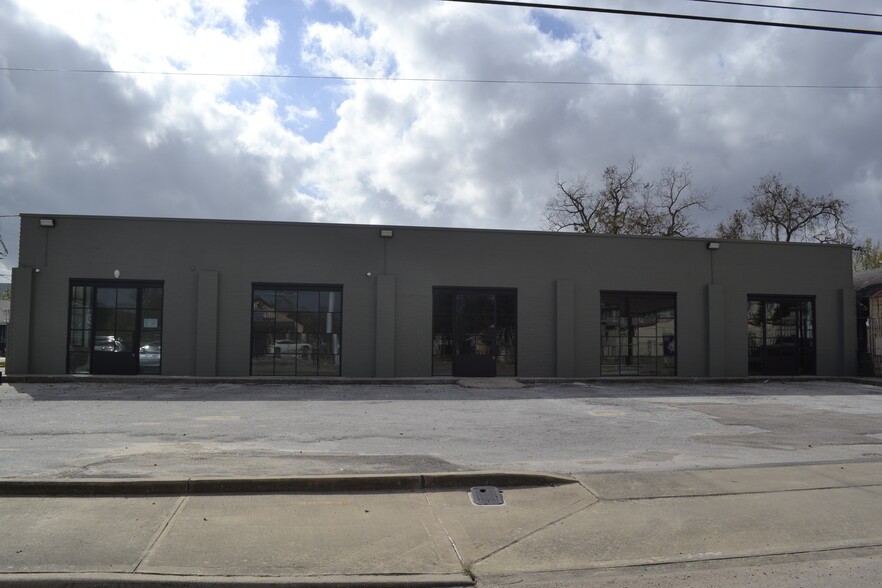 5914 Harrisburg Blvd, Houston, TX for lease - Building Photo - Image 1 of 10