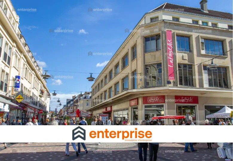 Retail in Beauvais for lease Building Photo- Image 1 of 2