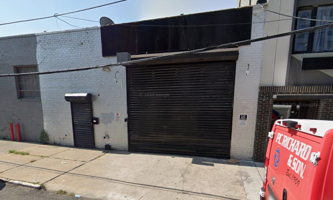 460 Cyrus Pl, Bronx, NY for lease Primary Photo- Image 1 of 3