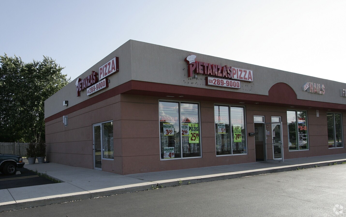 1348 W Army Trail Rd, Carol Stream, IL 60188