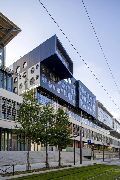 157 Boulevard Macdonald, Paris for lease - Building Photo - Image 2 of 3