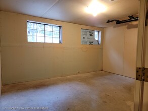 131 Main St, Hatfield, MA for lease Interior Photo- Image 2 of 2