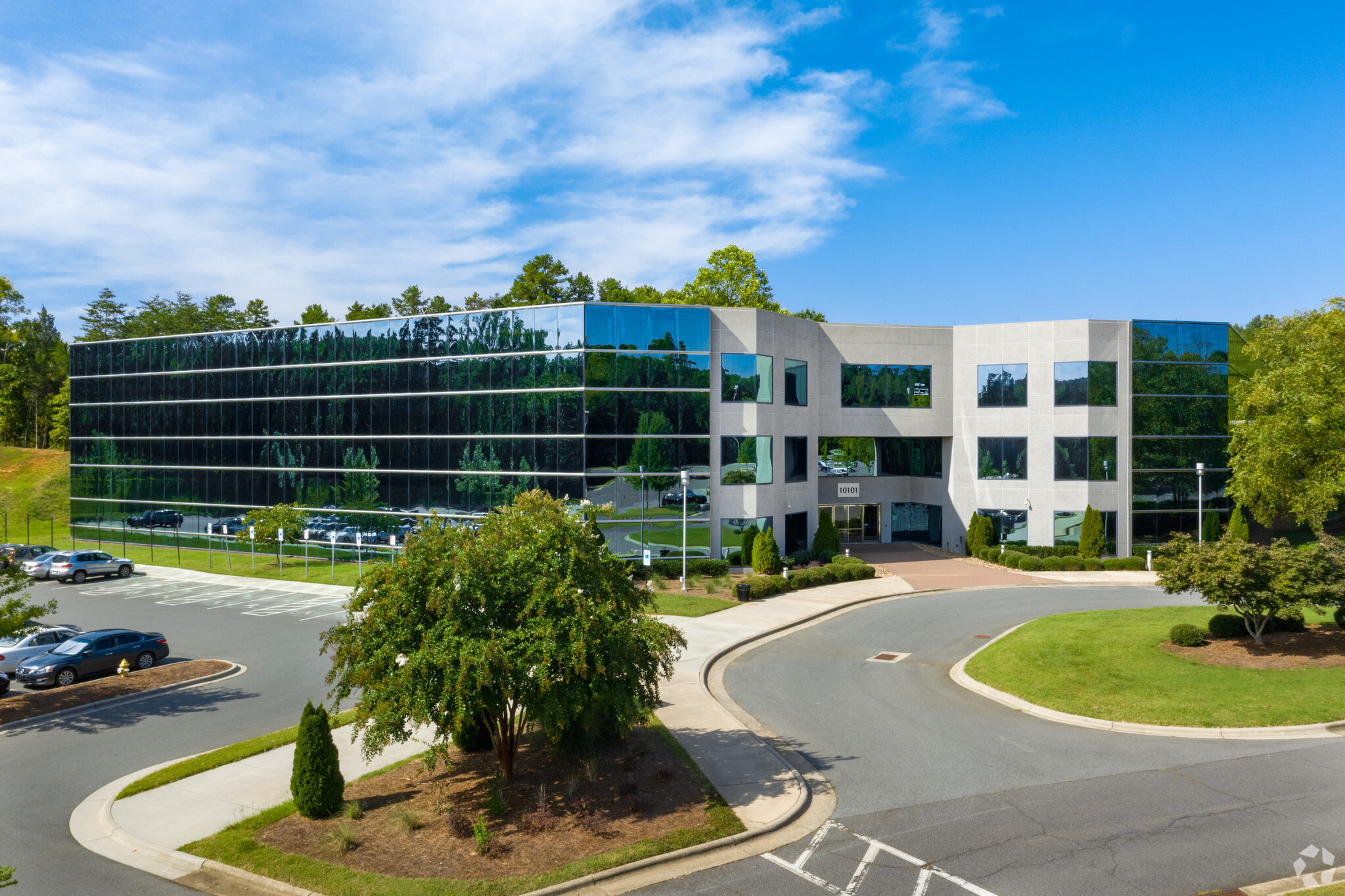 10101 David Taylor Dr, Charlotte, NC for sale Building Photo- Image 1 of 1